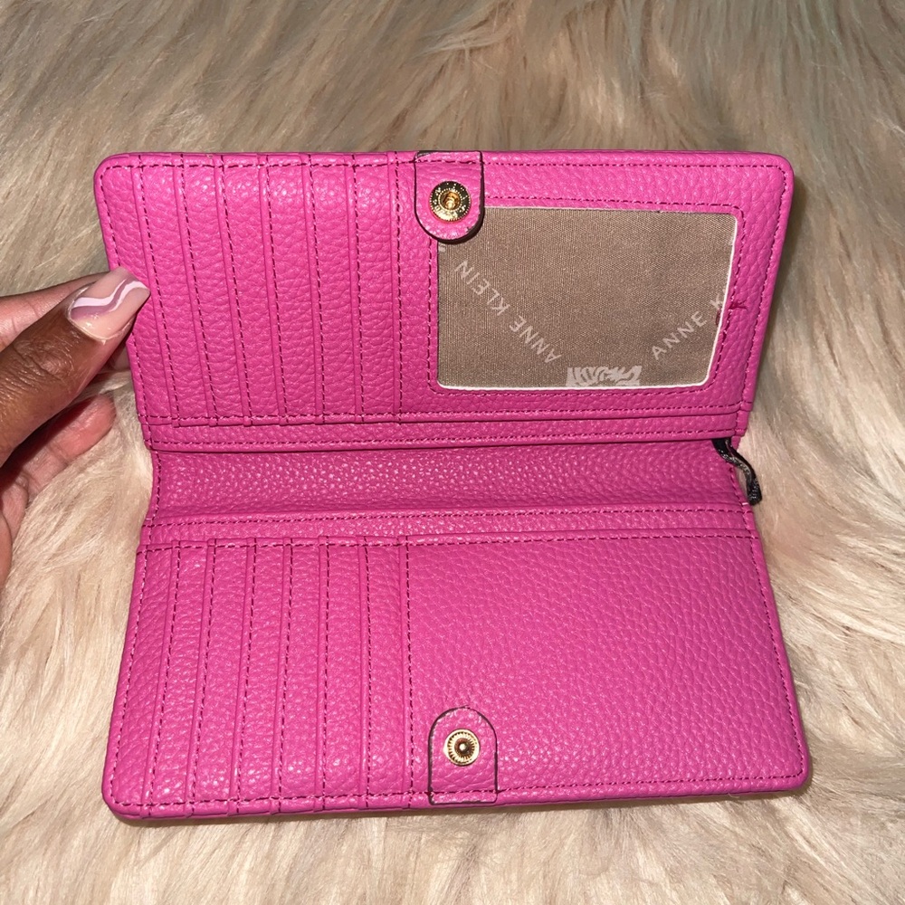 Wallet - Picture 8 of 9
